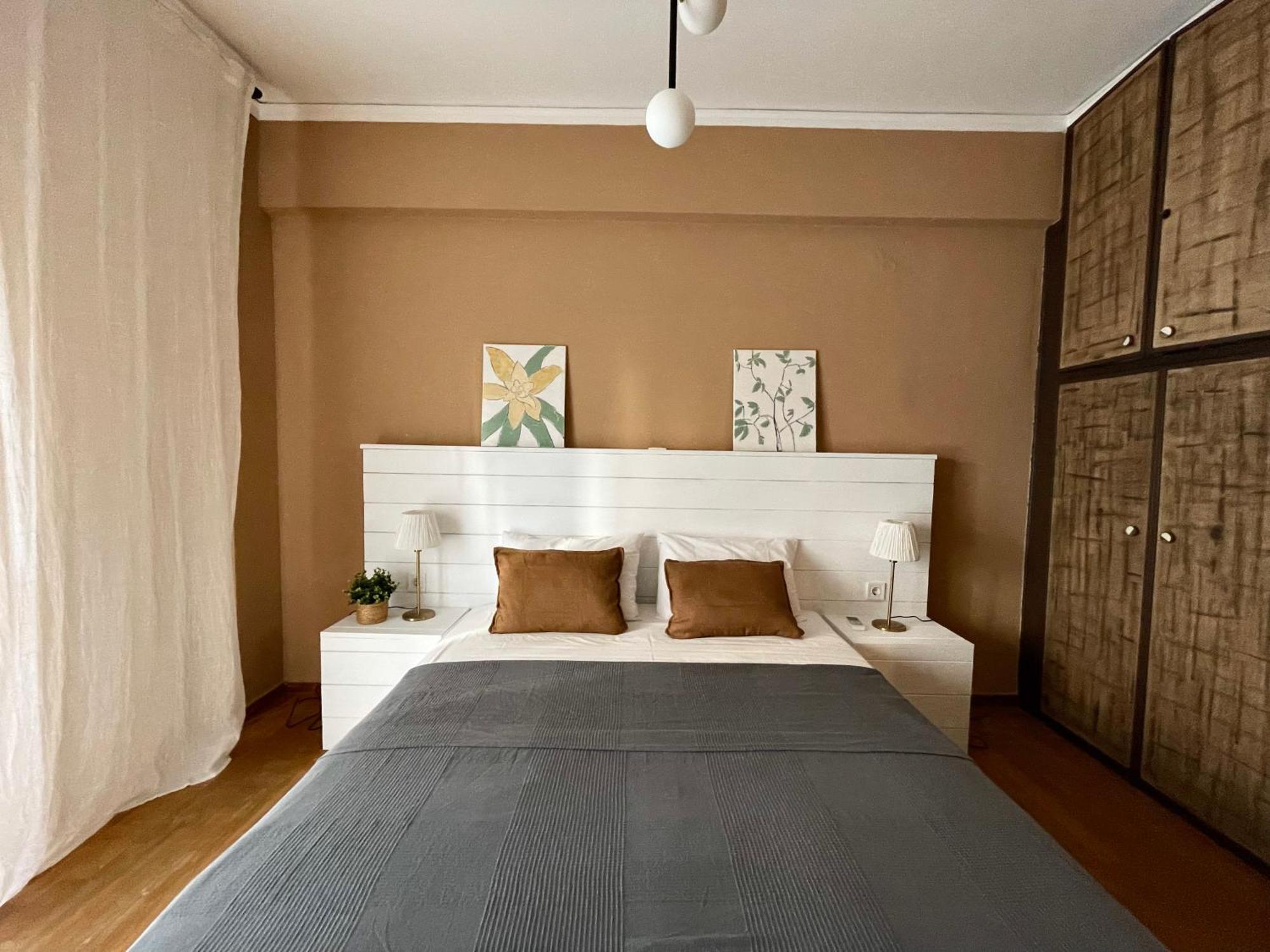 Comfy And Spacious Two Bedroom Apartment With Balcony Athens Exterior photo